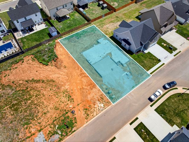 626 Woodrush Dr, Clarksville, TN 37040