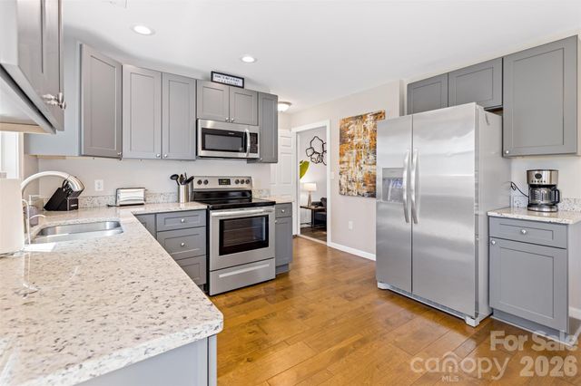 308 Jenna Clare Lane, Asheville, NC 28805