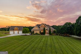1535 Grove Level Road, Maysville, GA 30558