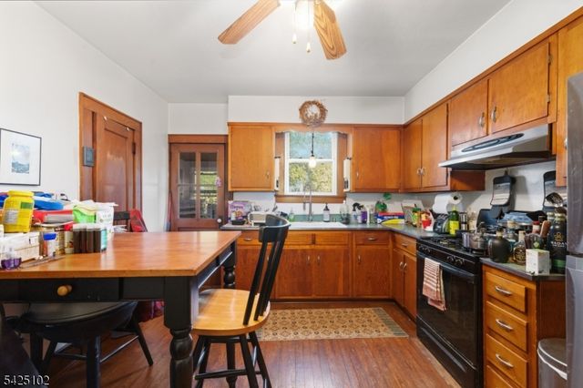 106 Main St, Readington Twp., NJ 08889