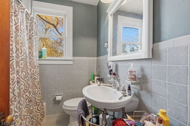 106 Main St, Readington Twp., NJ 08889