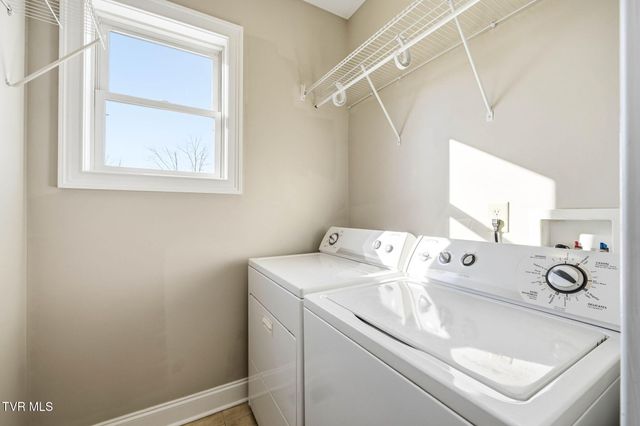 389 Worley Vance Road, Bluff City, TN 37618