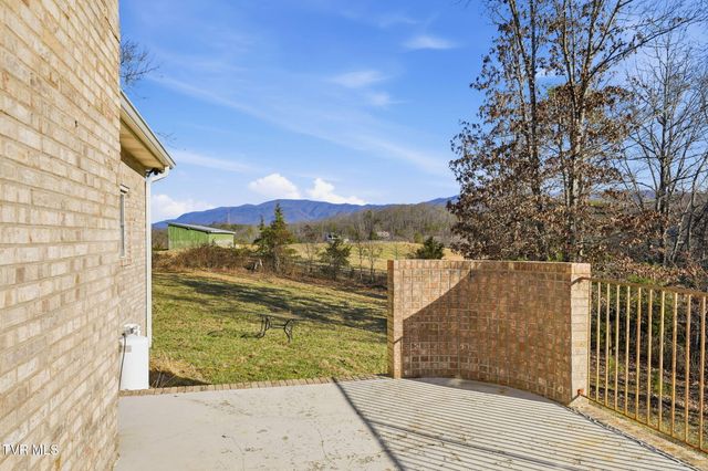 389 Worley Vance Road, Bluff City, TN 37618