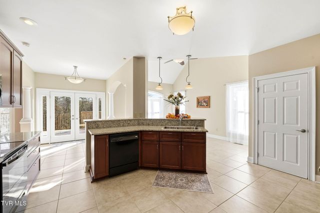 389 Worley Vance Road, Bluff City, TN 37618