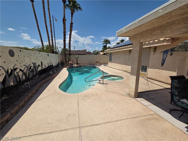 2621 Batelli Court, Las Vegas, NV 89121