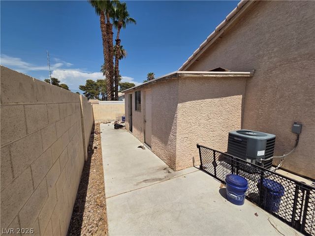 2621 Batelli Court, Las Vegas, NV 89121