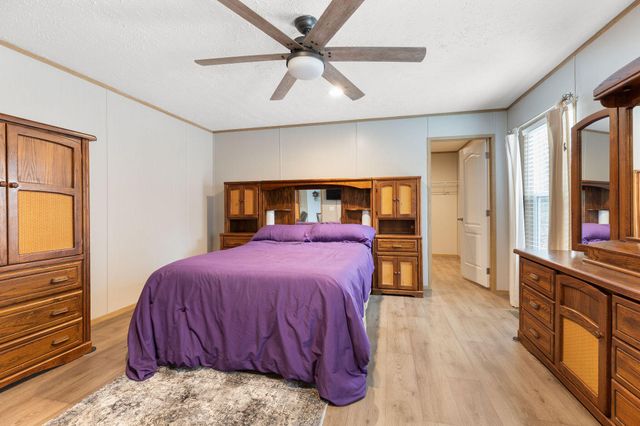 282 Scenic Drive, Hollister, MO 65672