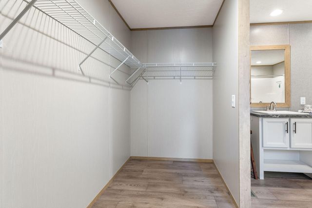 282 Scenic Drive, Hollister, MO 65672