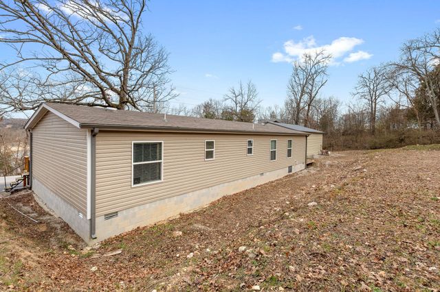 282 Scenic Drive, Hollister, MO 65672