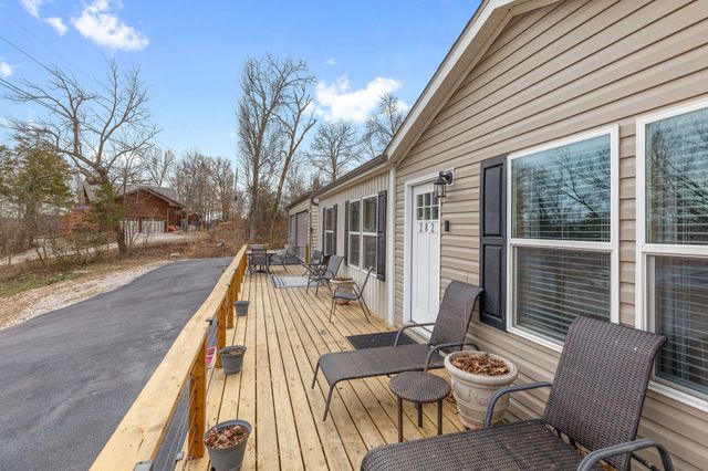 282 Scenic Drive, Hollister, MO 65672