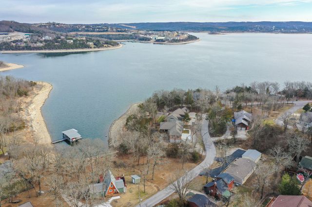 282 Scenic Drive, Hollister, MO 65672