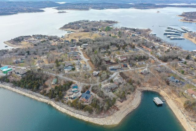 282 Scenic Drive, Hollister, MO 65672