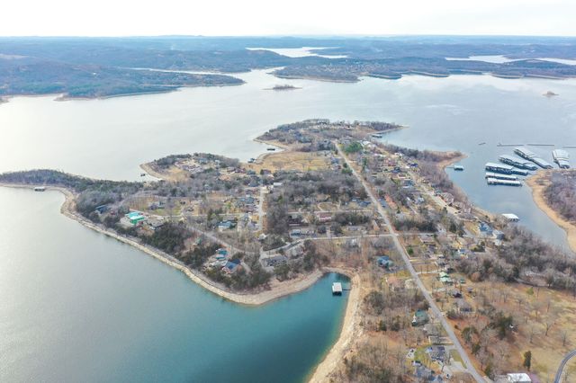 282 Scenic Drive, Hollister, MO 65672