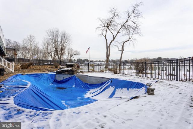 415 SHORE DR, Joppa, MD 21085