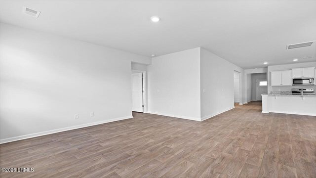 8 Castle Hill Drive, Yemassee, SC 29945