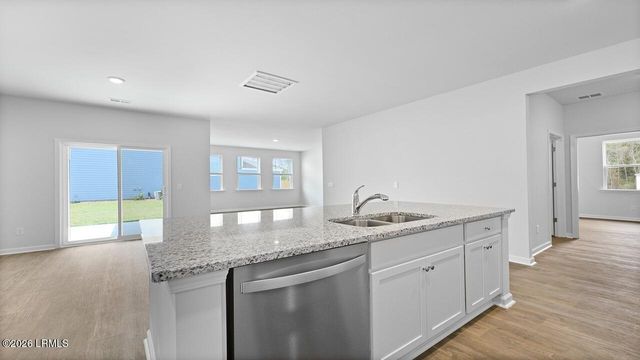 8 Castle Hill Drive, Yemassee, SC 29945