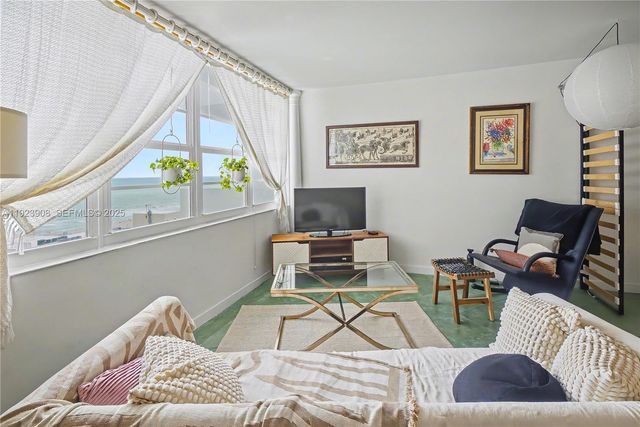 100 Lincoln Rd 1515, Miami Beach, FL 33139