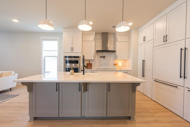 676 Blueway Avenue, Summerville, SC 29486