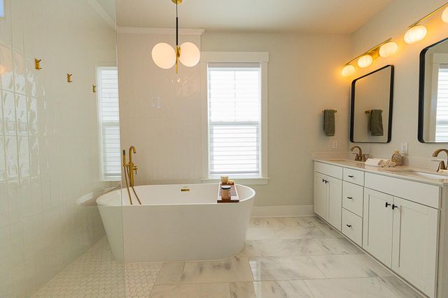 676 Blueway Avenue, Summerville, SC 29486