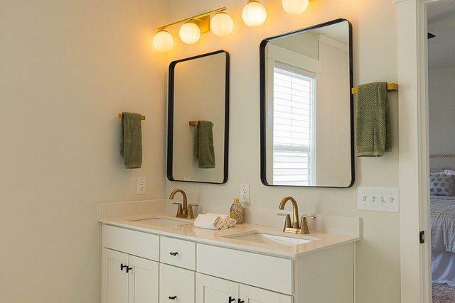 676 Blueway Avenue, Summerville, SC 29486