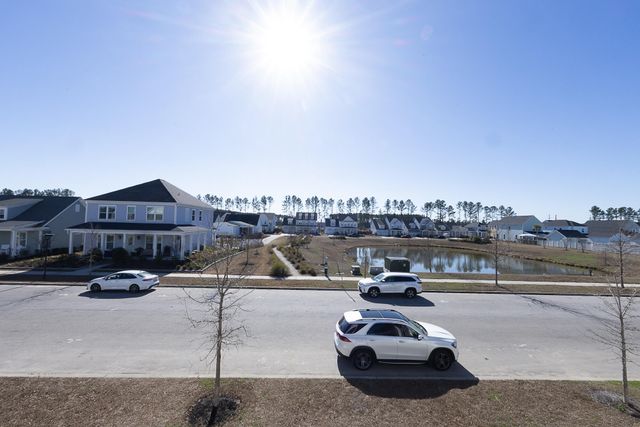 676 Blueway Avenue, Summerville, SC 29486