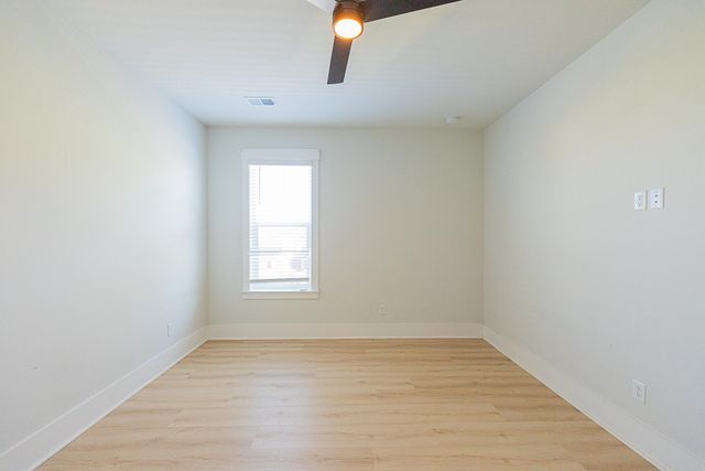 676 Blueway Avenue, Summerville, SC 29486