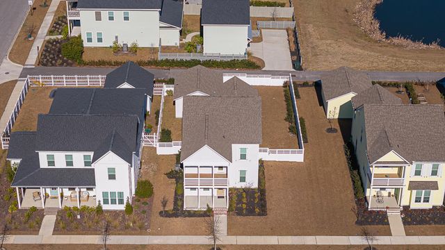 676 Blueway Avenue, Summerville, SC 29486