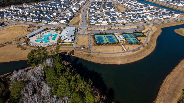 676 Blueway Avenue, Summerville, SC 29486