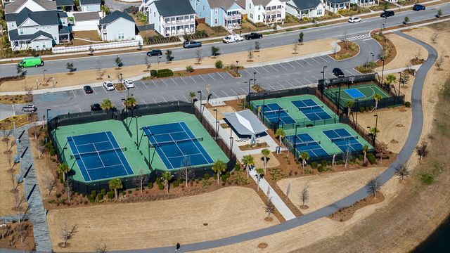 676 Blueway Avenue, Summerville, SC 29486