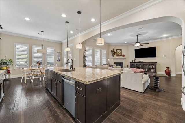 3 Tiburon Court, Spring, TX 77389