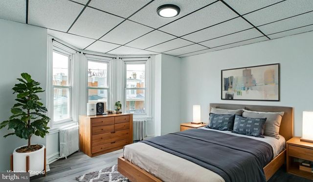 1649 ALLENGROVE ST, Philadelphia, PA 19124