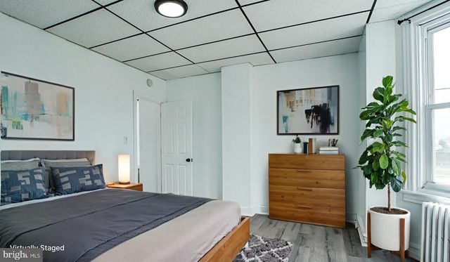 1649 ALLENGROVE ST, Philadelphia, PA 19124