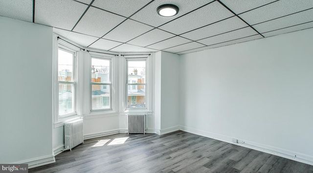 1649 ALLENGROVE ST, Philadelphia, PA 19124