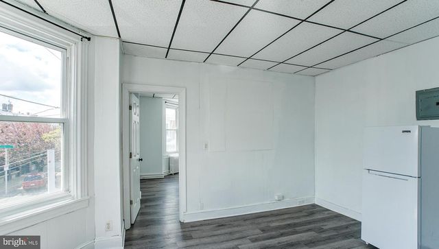 1649 ALLENGROVE ST, Philadelphia, PA 19124