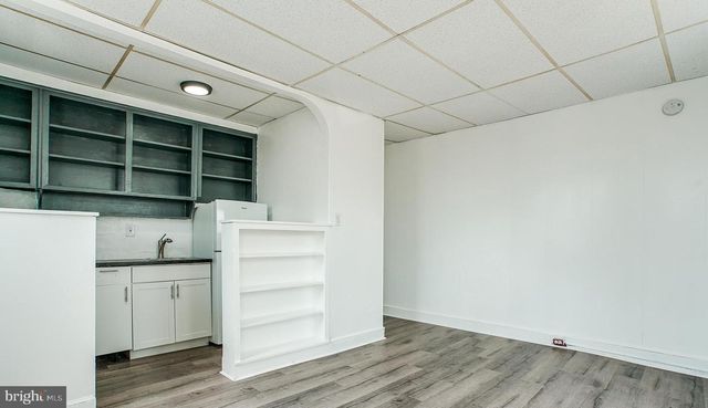 1649 ALLENGROVE ST, Philadelphia, PA 19124