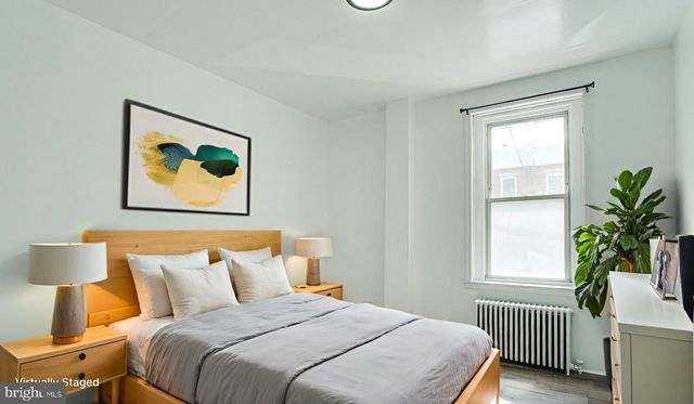 1649 ALLENGROVE ST, Philadelphia, PA 19124