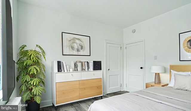 1649 ALLENGROVE ST, Philadelphia, PA 19124