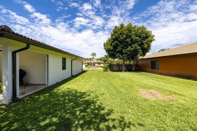 6897 Terra Tranquila Drive, Boca Raton, FL 33433