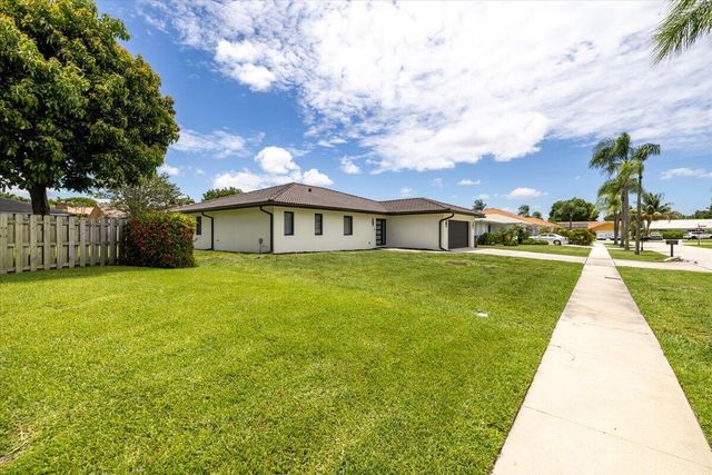 6897 Terra Tranquila Drive, Boca Raton, FL 33433