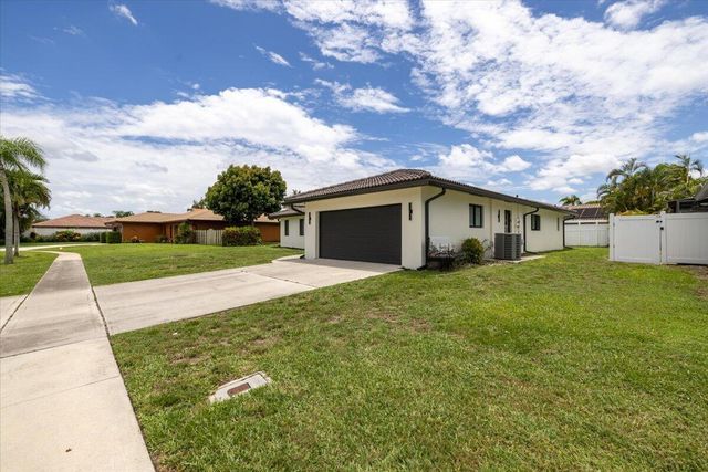 6897 Terra Tranquila Drive, Boca Raton, FL 33433