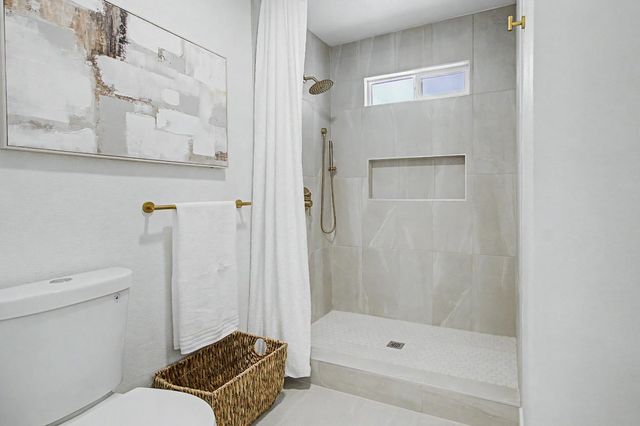 3184 Topeka Drive, Merced, CA 95348