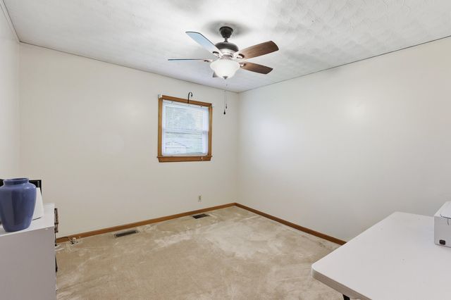 100 Evergreen Drive, Lawrenceburg, KY 40342