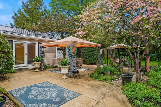 100 Evergreen Drive, Lawrenceburg, KY 40342