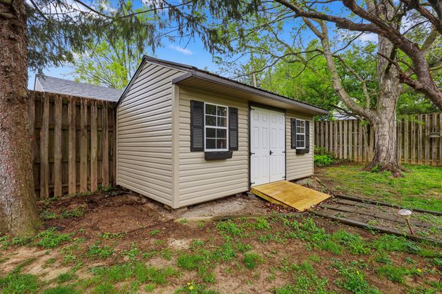 100 Evergreen Drive, Lawrenceburg, KY 40342