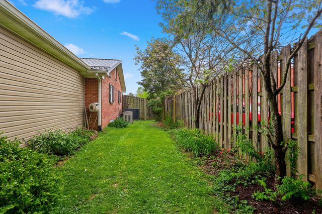 100 Evergreen Drive, Lawrenceburg, KY 40342