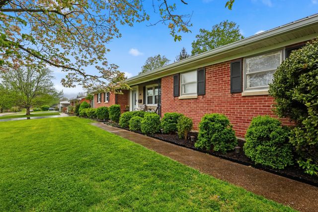 100 Evergreen Drive, Lawrenceburg, KY 40342
