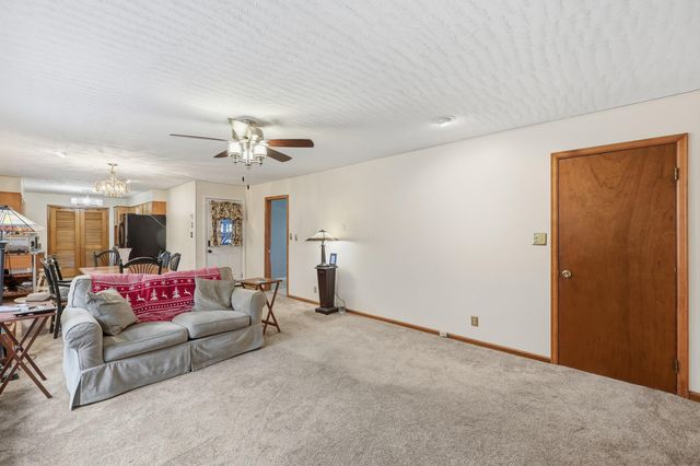100 Evergreen Drive, Lawrenceburg, KY 40342