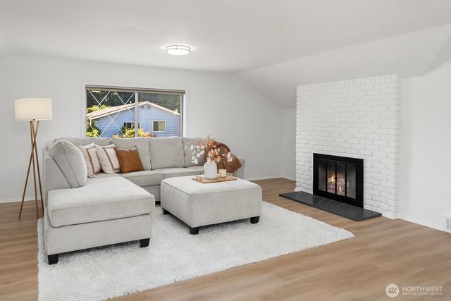 4504 S 163rd Place, Tukwila, WA 98188