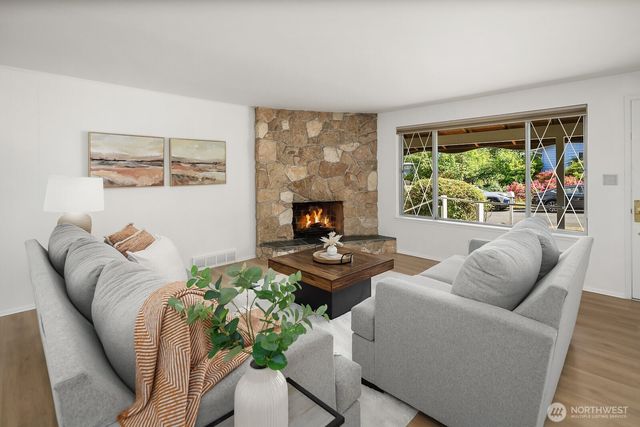 4504 S 163rd Place, Tukwila, WA 98188