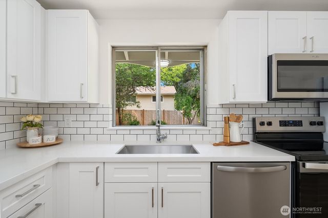 4504 S 163rd Place, Tukwila, WA 98188